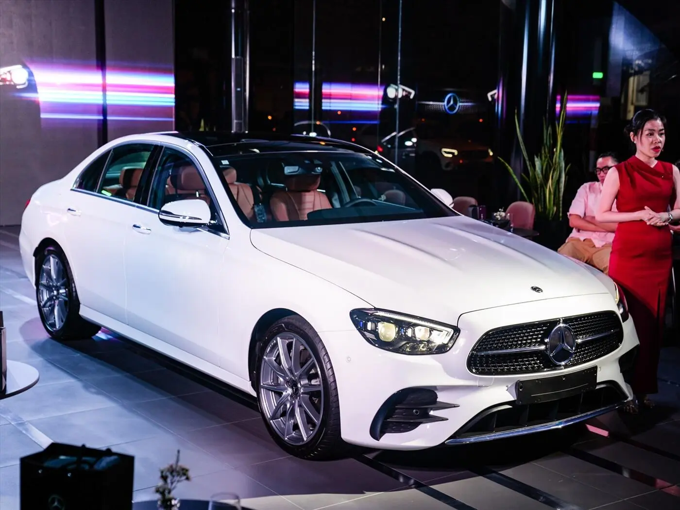 Đánh giá Mercedes E300 AMG 2020 mới nhất  MBA Auto Việt Nam